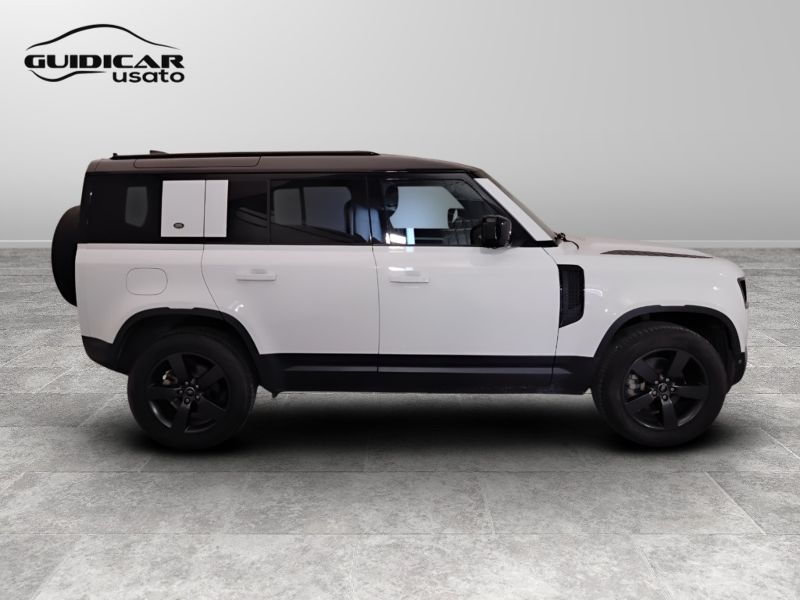 GuidiCar - LAND ROVER Defender 2022 Defender 110 3.0d i6 mhev SE awd 200cv auto Usato